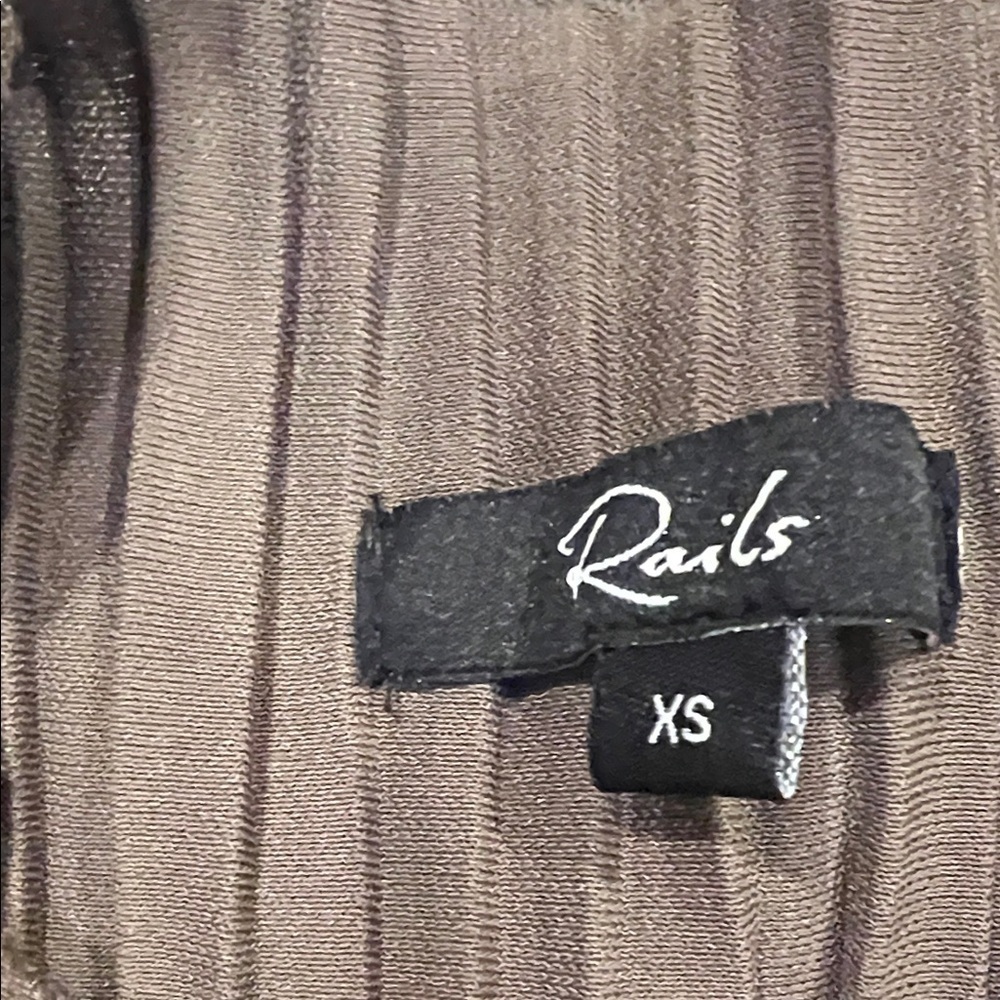 RAILS Brown Pleated Two-Piece Set size XS - Picture 2 of 8